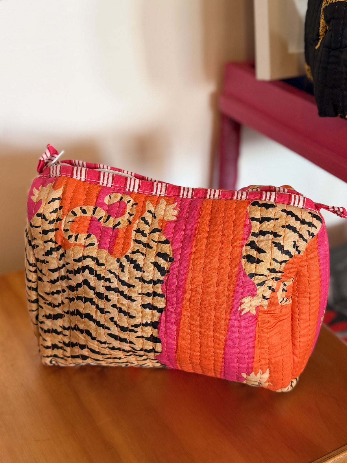 Medium Quilted Travel Wash Bag