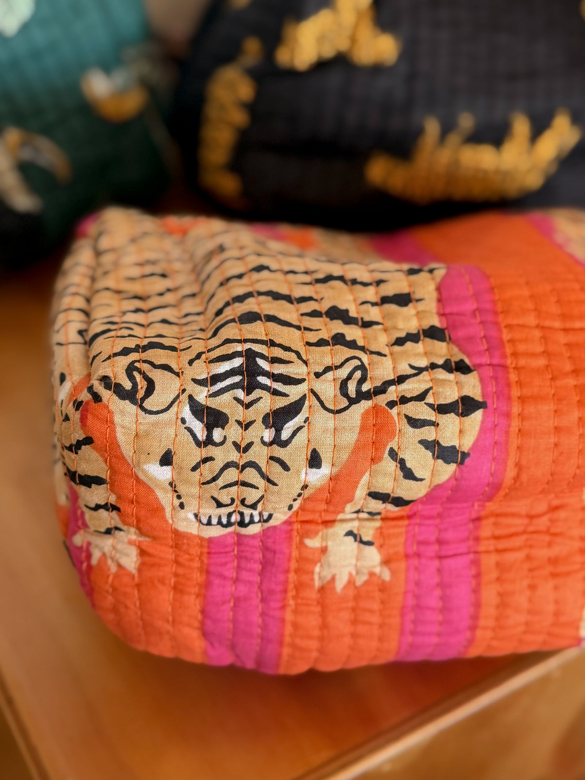Medium Quilted Travel Wash Bag